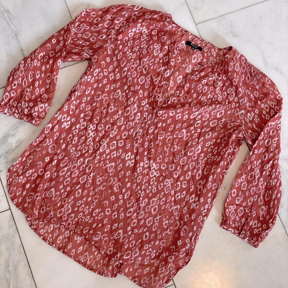 Madewell, Small, brick terracotta white ikat print open neck 1/2 sleeve blouse